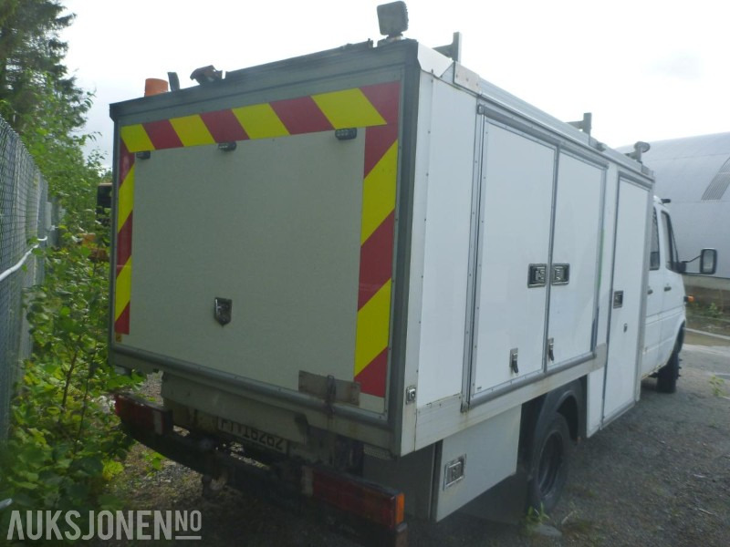 2005 Mercedes-Benz Sprinter 416 CDI Doka 4*4 - شاحنة مقفلة: صورة 5 2005 Mercedes-Benz Sprinter 416 CDI Doka 4*4 - شاحنة مقفلة: صورة 5
