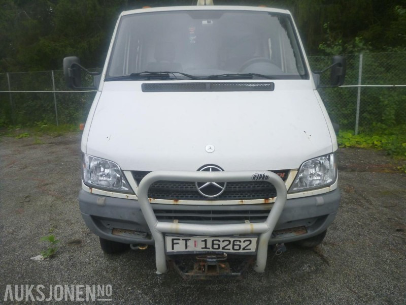 2005 Mercedes-Benz Sprinter 416 CDI Doka 4*4 - شاحنة مقفلة: صورة 2 2005 Mercedes-Benz Sprinter 416 CDI Doka 4*4 - شاحنة مقفلة: صورة 2
