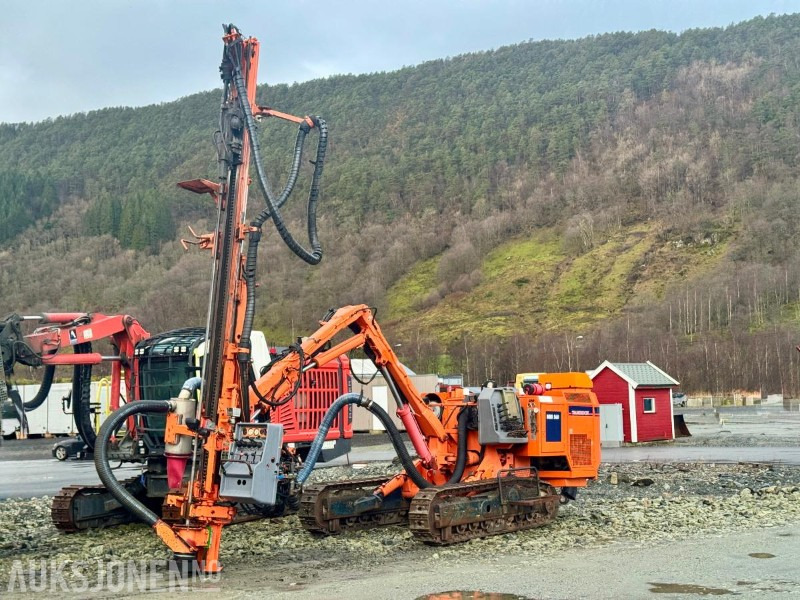 2005 Tamrock Dino 560 Borerigg - Totalt renovert - برج الحفر: صورة 1 2005 Tamrock Dino 560 Borerigg - Totalt renovert - برج الحفر: صورة 1