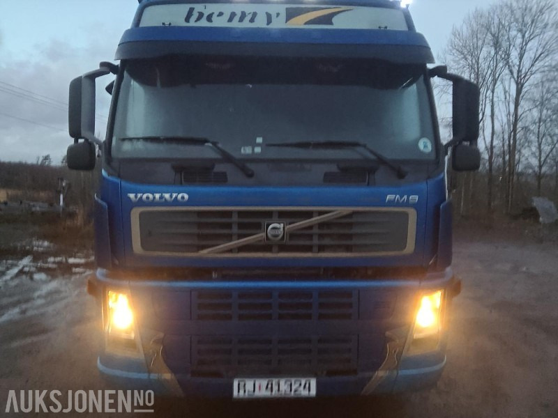 2005 Volvo FM9 - شاحنة مقفلة: صورة 5 2005 Volvo FM9 - شاحنة مقفلة: صورة 5