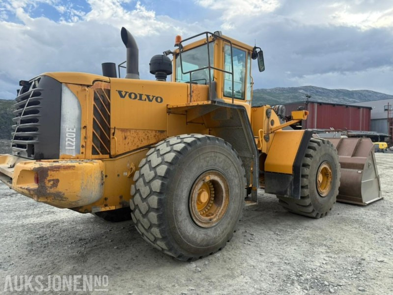 2005 Volvo L220E HJULLASTER - 15364 Timer - اللودر بعجل: صورة 2 2005 Volvo L220E HJULLASTER - 15364 Timer - اللودر بعجل: صورة 2