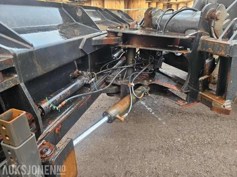 2006 Gjerstad U plog med BM feste og Cat kilefeste - ملحق - آلات البناء: صورة 3 2006 Gjerstad U plog med BM feste og Cat kilefeste - ملحق - آلات البناء: صورة 3