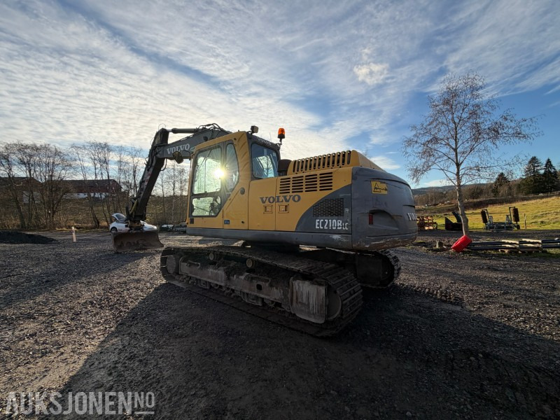 2006 Volvo EC 210B med Engcon EC20 tiltrotator, HK feste, pusseskuff og graveskuff - حفارة: صورة 4 2006 Volvo EC 210B med Engcon EC20 tiltrotator, HK feste, pusseskuff og graveskuff - حفارة: صورة 4