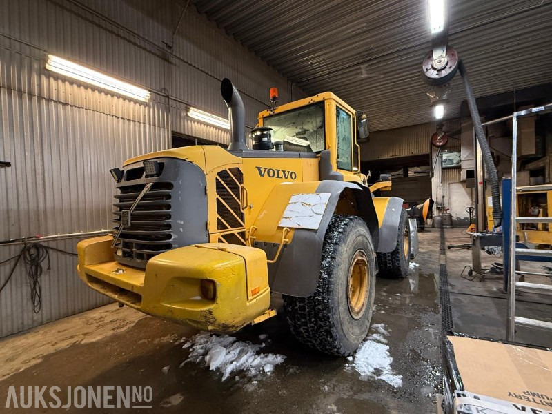 2006 Volvo L120E Hjullaster - Skuff - Vekt - S.smøring - 3438T - اللودر بعجل: صورة 5 2006 Volvo L120E Hjullaster - Skuff - Vekt - S.smøring - 3438T - اللودر بعجل: صورة 5