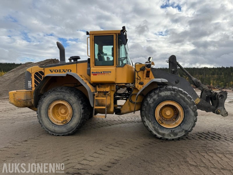 2006 Volvo L120E - Sentralsmøring - 14887 timer - اللودر بعجل: صورة 4 2006 Volvo L120E - Sentralsmøring - 14887 timer - اللودر بعجل: صورة 4