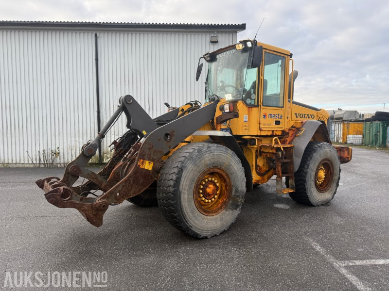2006 Volvo L70E Hjullaster 3. og 4. funksjon. - اللودر بعجل: صورة 1 2006 Volvo L70E Hjullaster 3. og 4. funksjon. - اللودر بعجل: صورة 1