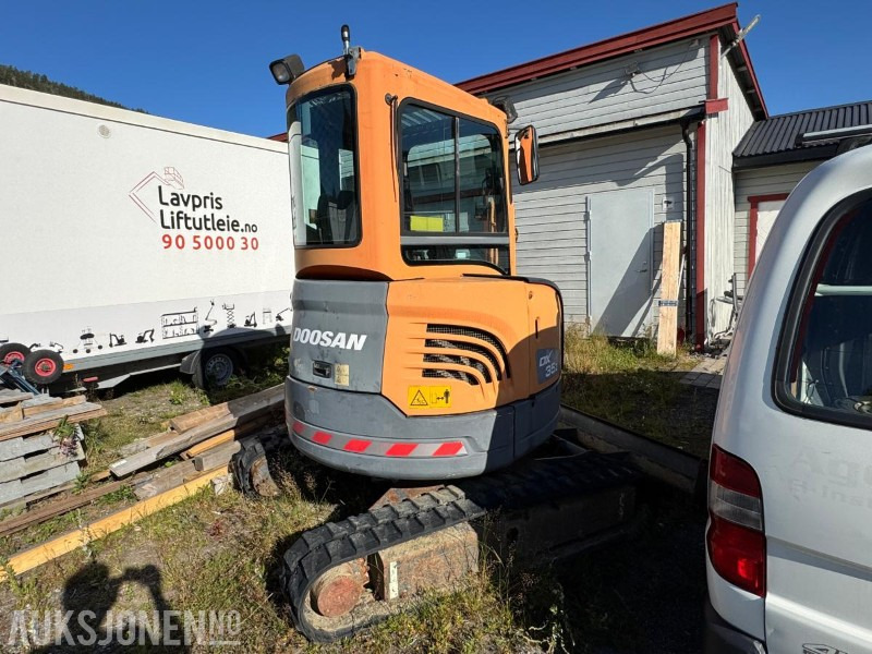 2007 Doosan DX35Z gravemaskin med tilt og pusseskuffe / rep objekt / 1729 timer - حفارة: صورة 5 2007 Doosan DX35Z gravemaskin med tilt og pusseskuffe / rep objekt / 1729 timer - حفارة: صورة 5