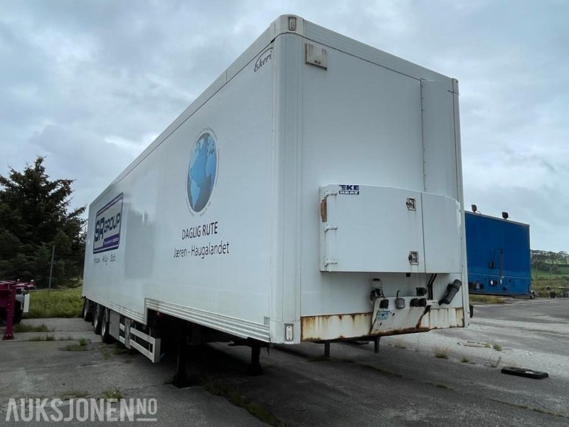 2007 Ekeri L3 Skaphenger med full sideåpning - 3-akslet - Tillatt totalvekt: 45000 kg. - عربة مقطورة: صورة 4 2007 Ekeri L3 Skaphenger med full sideåpning - 3-akslet - Tillatt totalvekt: 45000 kg. - عربة مقطورة: صورة 4