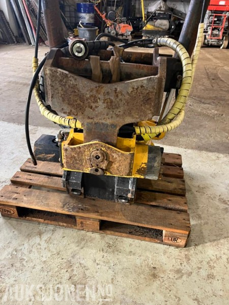 2009 Engcon EC30 Rotortilt - S70 Feste - ملحق - آلات البناء: صورة 2 2009 Engcon EC30 Rotortilt - S70 Feste - ملحق - آلات البناء: صورة 2