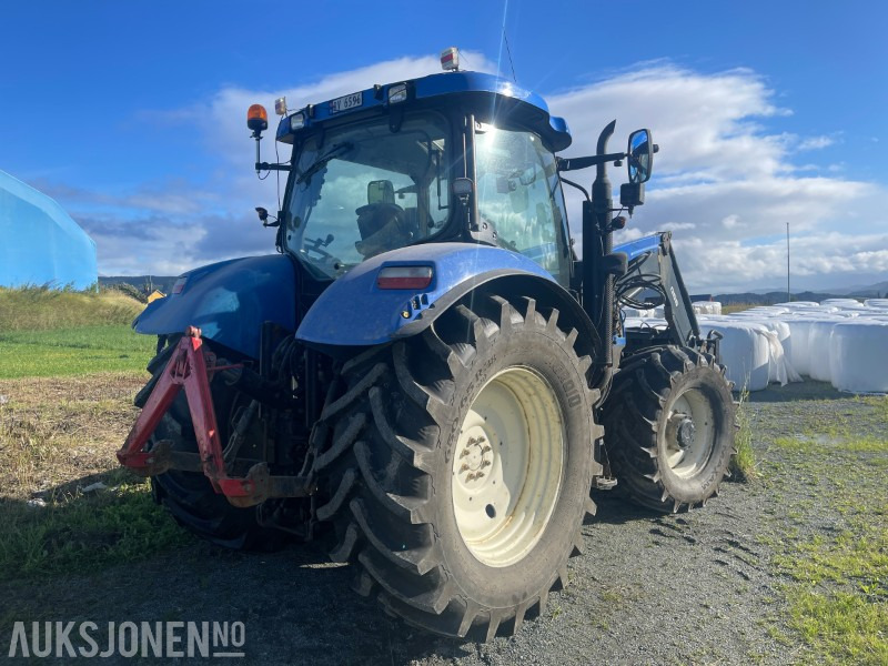 2009 New Holland T6070 - med frontlaster - جرار: صورة 4 2009 New Holland T6070 - med frontlaster - جرار: صورة 4