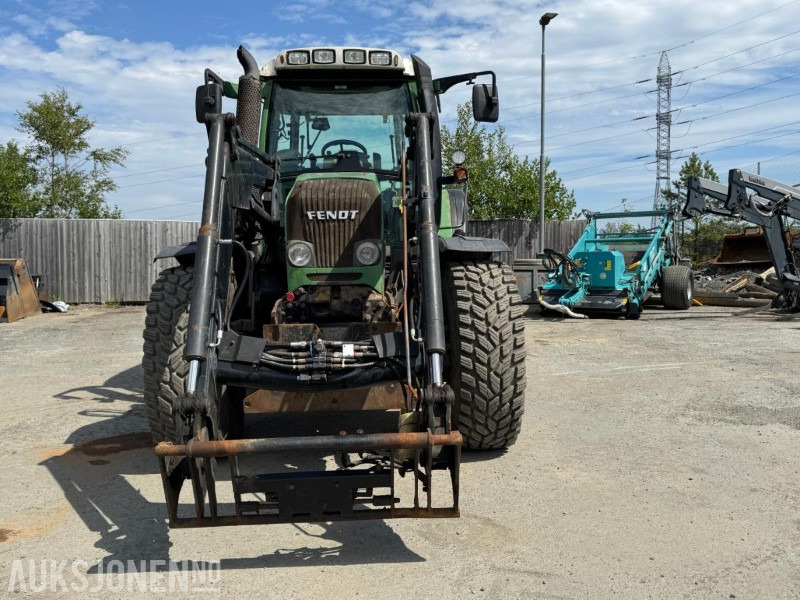 2010 Fendt 412 Vario traktor m/Trima frontlaster –9793 t – V-plog + ekstra hjulsett inkl. - جرار: صورة 3 2010 Fendt 412 Vario traktor m/Trima frontlaster –9793 t – V-plog + ekstra hjulsett inkl. - جرار: صورة 3