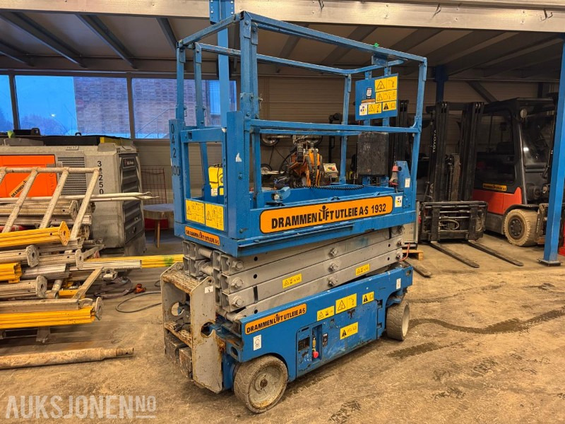 2010 Genie GS1932 sakselift / 8 meter - معدات الوصول: صورة 2 2010 Genie GS1932 sakselift / 8 meter - معدات الوصول: صورة 2