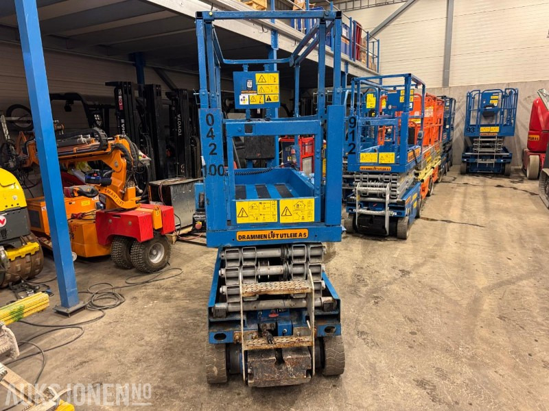 2010 Genie GS1932 sakselift / 8 meter - معدات الوصول: صورة 3 2010 Genie GS1932 sakselift / 8 meter - معدات الوصول: صورة 3