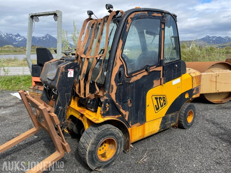 2010 JCB 80/1269/EEC TELESKOP TRUCK - رافعة تلسكوبية: صورة 1 2010 JCB 80/1269/EEC TELESKOP TRUCK - رافعة تلسكوبية: صورة 1