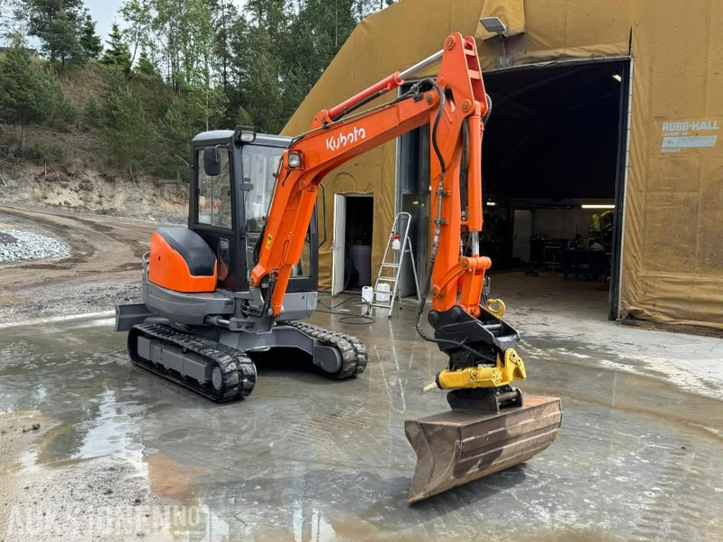2010 Kubota KX101- 3t gravemaskin med Engcon tiltrotator, pusseskuffe og tannskuffe - حفارة: صورة 3 2010 Kubota KX101- 3t gravemaskin med Engcon tiltrotator, pusseskuffe og tannskuffe - حفارة: صورة 3
