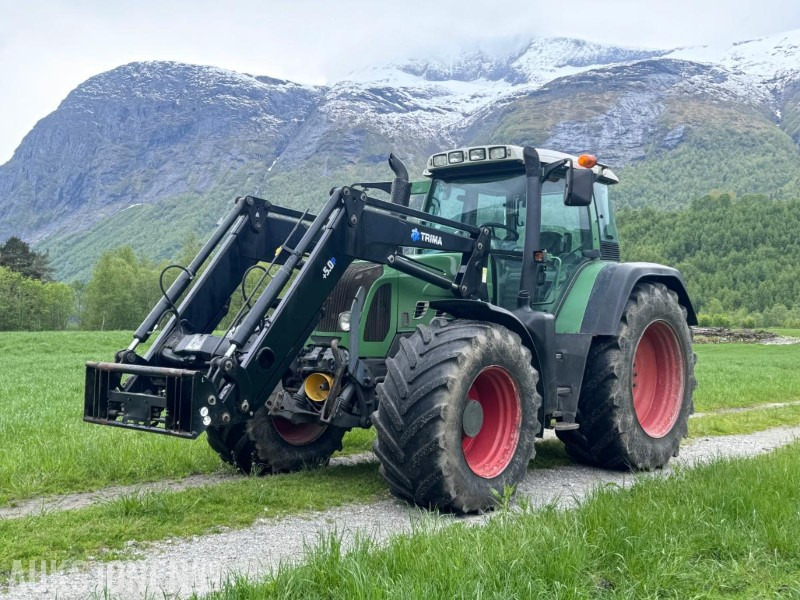 2011 Fendt 718 Vario - Frontlaster - Front hydraulikk - PTO foran - 50 km/t - جرار: صورة 1 2011 Fendt 718 Vario - Frontlaster - Front hydraulikk - PTO foran - 50 km/t - جرار: صورة 1