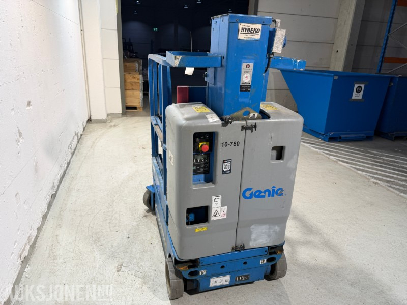 2011 Genie GRC-12 Mastelift 5,66 m – 389 timer - معدات الوصول: صورة 3 2011 Genie GRC-12 Mastelift 5,66 m – 389 timer - معدات الوصول: صورة 3
