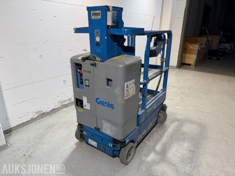 2011 Genie GRC-12 Mastelift 5,66 m – 389 timer - معدات الوصول: صورة 2 2011 Genie GRC-12 Mastelift 5,66 m – 389 timer - معدات الوصول: صورة 2