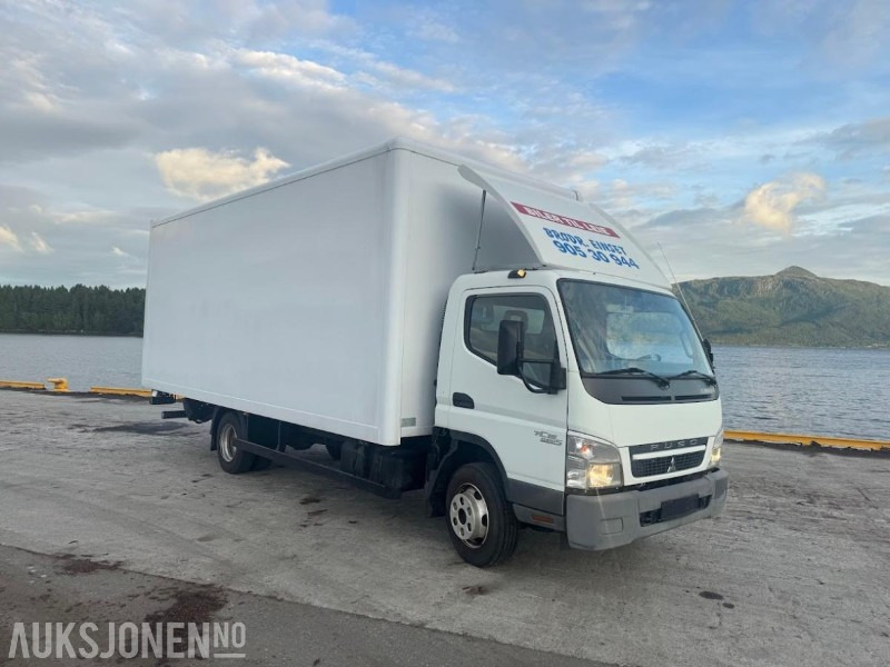 2011 Mitsubishi Canter SKAPBIL MED LIFT LAV KM 67000 km - INGEN MINSTEPRIS - شاحنة مقفلة: صورة 5 2011 Mitsubishi Canter SKAPBIL MED LIFT LAV KM 67000 km - INGEN MINSTEPRIS - شاحنة مقفلة: صورة 5