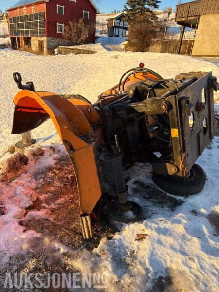 2011 Tellefsdal V90 2800 HK V-Plog - الآلات الزراعية: صورة 4 2011 Tellefsdal V90 2800 HK V-Plog - الآلات الزراعية: صورة 4