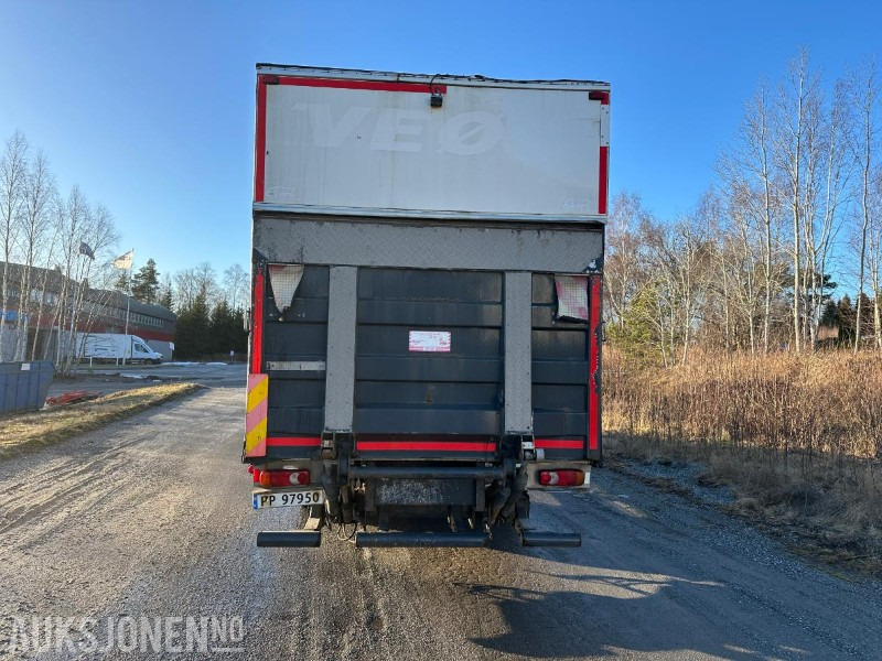 2011 Volvo FL 240 Skapbil med sideåpning og Z-lift - شاحنة مقفلة: صورة 4 2011 Volvo FL 240 Skapbil med sideåpning og Z-lift - شاحنة مقفلة: صورة 4