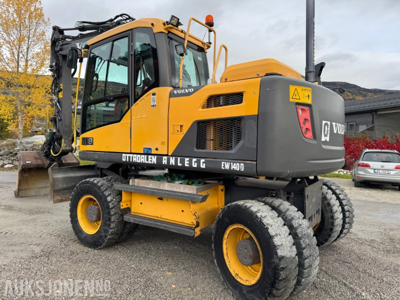 2012 Volvo EW140 D Hjulmaskin TILTROTATOR, 2 SKUFFER, SENTRALSMØRING - حفارة: صورة 4 2012 Volvo EW140 D Hjulmaskin TILTROTATOR, 2 SKUFFER, SENTRALSMØRING - حفارة: صورة 4