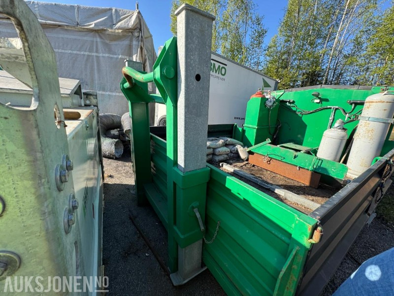 معدات البناء 2013 ATC Asfalt Termo container med emulsjonstank / Asfalt lappemaskin: صورة 16