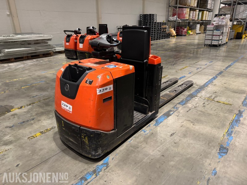 2013 BT OSE250P – Plukktruck 2.5 tonn – Hevbar førerplass - معدات المناولة: صورة 3 2013 BT OSE250P – Plukktruck 2.5 tonn – Hevbar førerplass - معدات المناولة: صورة 3
