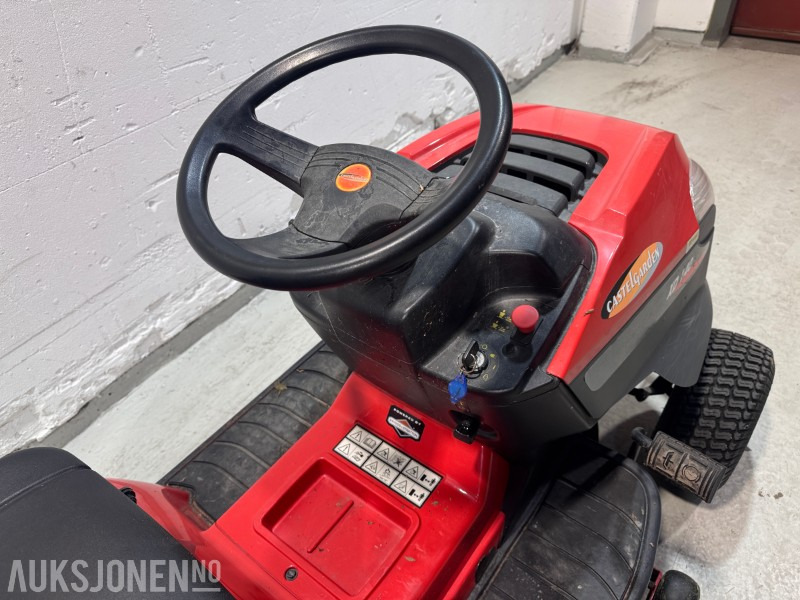 2013 Castelgarden XD 140 sitteklipper med Briggs & Stratton 344cc Motor - الآلات الزراعية: صورة 4 2013 Castelgarden XD 140 sitteklipper med Briggs & Stratton 344cc Motor - الآلات الزراعية: صورة 4