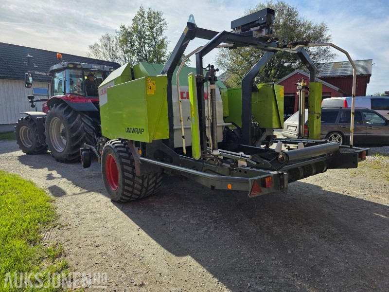 2013 Claas Rollant Uniwrap 375 presse med PTO 1000 - الآلات الزراعية: صورة 4 2013 Claas Rollant Uniwrap 375 presse med PTO 1000 - الآلات الزراعية: صورة 4