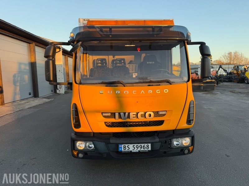 2013 Iveco Eurocargo 75E18 - Verkstedbil m/ Maxilift-kran & ZEPRO bakløfter - 148.000 km - شاحنة مقفلة: صورة 3 2013 Iveco Eurocargo 75E18 - Verkstedbil m/ Maxilift-kran & ZEPRO bakløfter - 148.000 km - شاحنة مقفلة: صورة 3