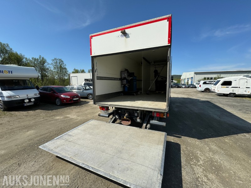 2013 MAN TGL 8.220 4X2BL - 18PL Carrier Frys - Bakløft - EU-Godkjent - شاحنة مقفلة: صورة 4 2013 MAN TGL 8.220 4X2BL - 18PL Carrier Frys - Bakløft - EU-Godkjent - شاحنة مقفلة: صورة 4