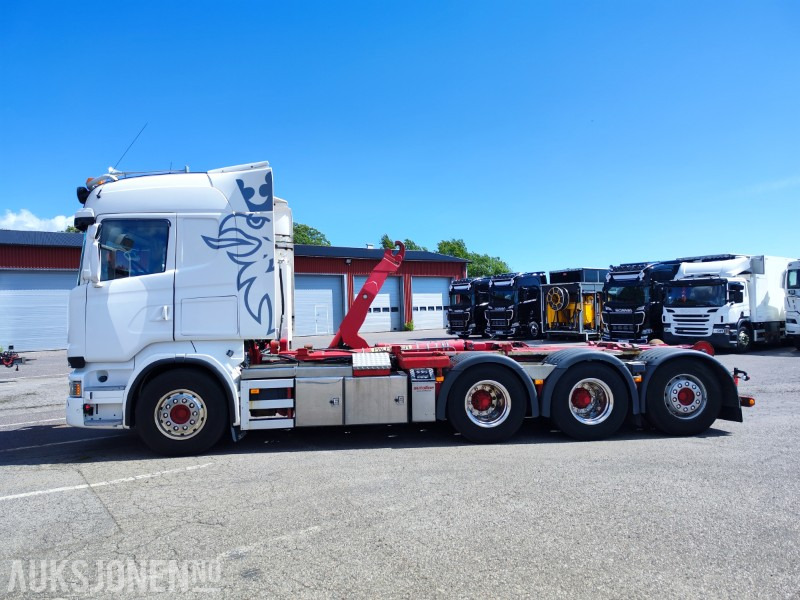 2013 Scania R560 KROKBIL SERVICEAVTALE VELHOLDT NY EU., 602509 km - شاحنة ذات خطاف: صورة 2 2013 Scania R560 KROKBIL SERVICEAVTALE VELHOLDT NY EU., 602509 km - شاحنة ذات خطاف: صورة 2