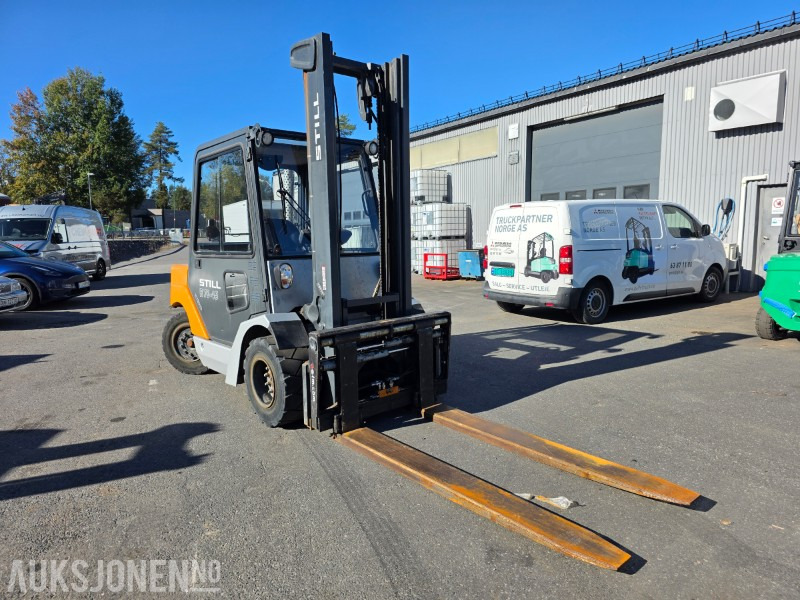 2013 Still truck R70-45 diesel hybrid technology - معدات المناولة: صورة 2 2013 Still truck R70-45 diesel hybrid technology - معدات المناولة: صورة 2