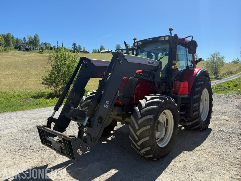 2013 Valtra 8670 traktor - Fjærende fremaksel - Hyttefjæring - 2 seter - جرار: صورة 1 2013 Valtra 8670 traktor - Fjærende fremaksel - Hyttefjæring - 2 seter - جرار: صورة 1