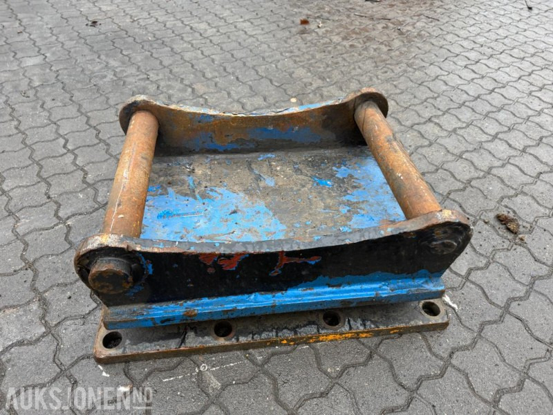 2014 S70 feste - ملحق - آلات البناء: صورة 2 2014 S70 feste - ملحق - آلات البناء: صورة 2