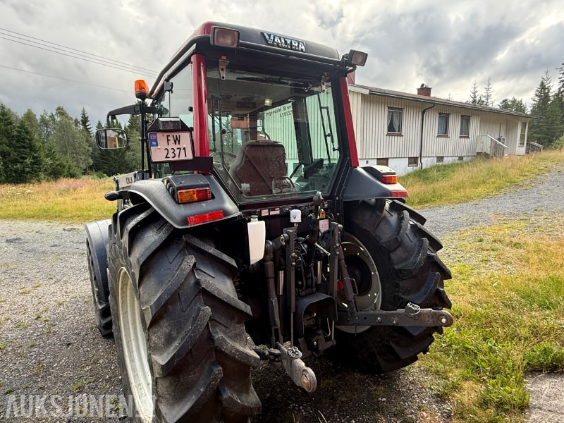 2014 Valtra A93 H - Laster - Pallegaffel - 1580t - MVA FRI!! - جرار: صورة 3 2014 Valtra A93 H - Laster - Pallegaffel - 1580t - MVA FRI!! - جرار: صورة 3