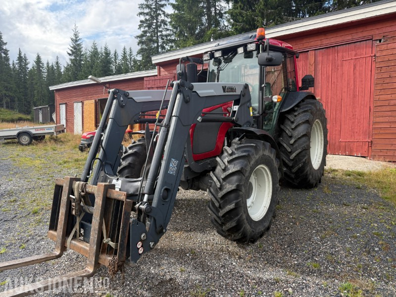 2014 Valtra A93 H - Laster - Pallegaffel - 1580t - MVA FRI!! - جرار: صورة 1 2014 Valtra A93 H - Laster - Pallegaffel - 1580t - MVA FRI!! - جرار: صورة 1