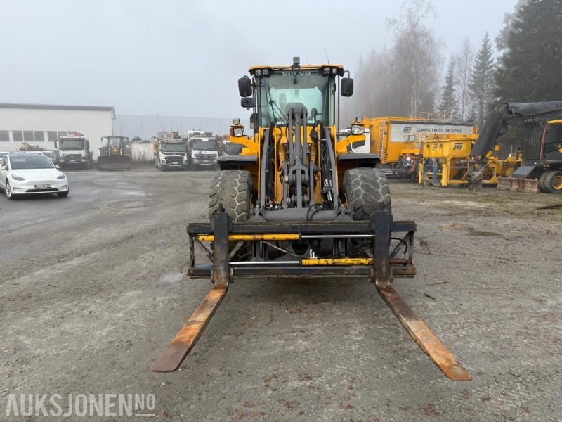 2014 Volvo L120G hjullaster, 7763 timer, Hydr. pallegaffel, nylig service og årskontroll - اللودر بعجل: صورة 2 2014 Volvo L120G hjullaster, 7763 timer, Hydr. pallegaffel, nylig service og årskontroll - اللودر بعجل: صورة 2