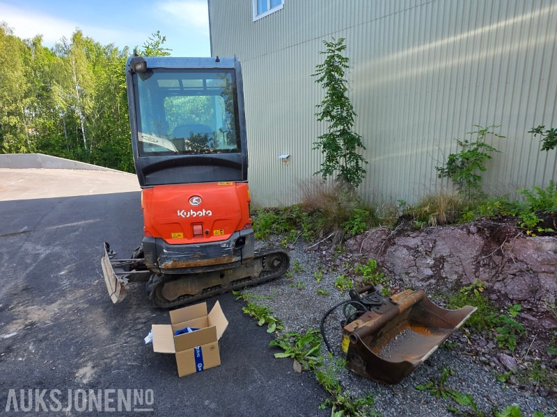 2015 Kubota KX019-4 Minigraver med grave og pusseskuff - حفارة مُصَّغرة: صورة 4 2015 Kubota KX019-4 Minigraver med grave og pusseskuff - حفارة مُصَّغرة: صورة 4