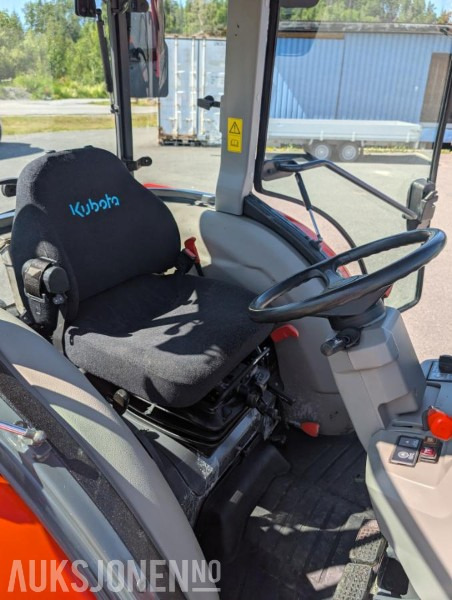 2015 Kubota L4240 - جرار: صورة 4 2015 Kubota L4240 - جرار: صورة 4