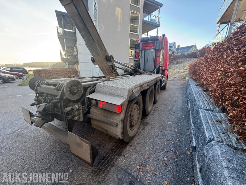 2015 Scania R580 8x4 tridem Krokbil / krokløft m/ JOAB 24t krok med knekk - شاحنة ذات خطاف: صورة 5 2015 Scania R580 8x4 tridem Krokbil / krokløft m/ JOAB 24t krok med knekk - شاحنة ذات خطاف: صورة 5