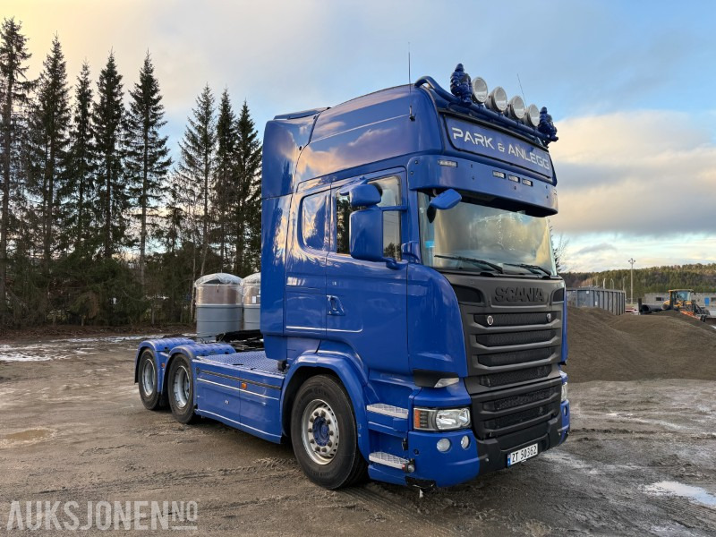 2015 Scania R730 Euro6T 6x4 Påkostet - Brøyterigget - Tipphydraulikk - Sprederhydraulikk - 675 643km - وحدة جر: صورة 3 2015 Scania R730 Euro6T 6x4 Påkostet - Brøyterigget - Tipphydraulikk - Sprederhydraulikk - 675 643km - وحدة جر: صورة 3