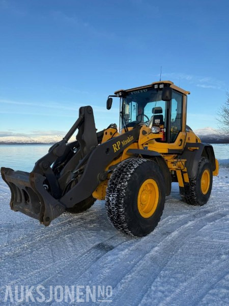 2015 Volvo L90H - 1 Skuff - 7456T - اللودر بعجل: صورة 1 2015 Volvo L90H - 1 Skuff - 7456T - اللودر بعجل: صورة 1