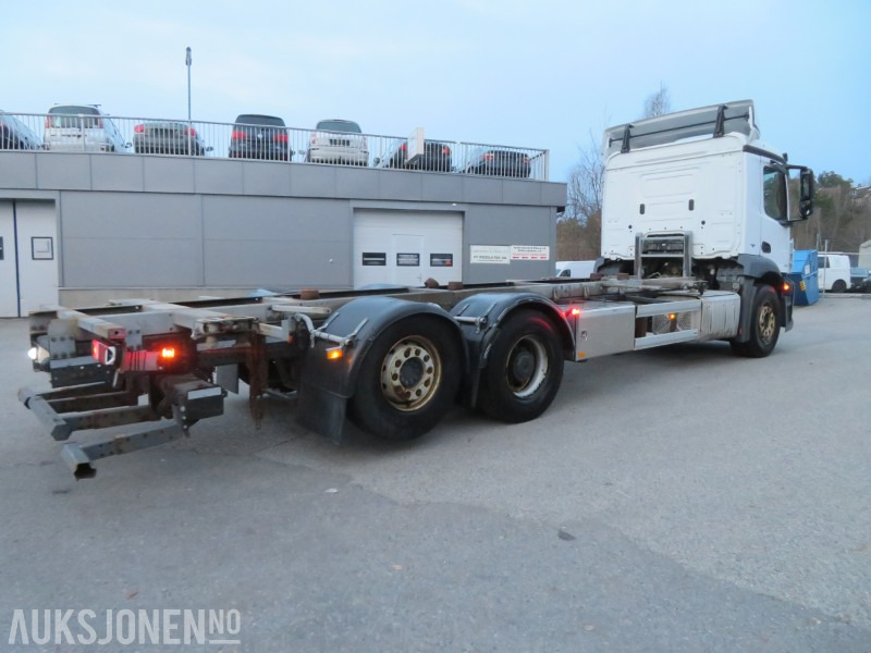 2016 Mercedes-Benz ANTOS 2535, kun 72109 km, automat, multiratt, ryggekamera, - شاحنات الحاويات / جسم علوي قابل للتغيير شاحنة: صورة 4 2016 Mercedes-Benz ANTOS 2535, kun 72109 km, automat, multiratt, ryggekamera, - شاحنات الحاويات / جسم علوي قابل للتغيير شاحنة: صورة 4