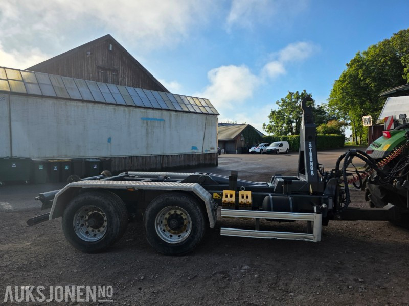 2016 STRONGA HOOKLOADA STRONGA Kroktilhenger - Tillatt totaltvekt 22000 kg - الآلات الزراعية: صورة 3 2016 STRONGA HOOKLOADA STRONGA Kroktilhenger - Tillatt totaltvekt 22000 kg - الآلات الزراعية: صورة 3