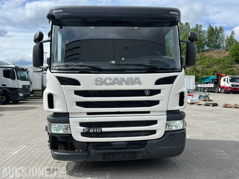 2016 Scania P410 containerbil, lav km, EU, 411 hk, baklem, automat - شاحنات الحاويات / جسم علوي قابل للتغيير شاحنة: صورة 2 2016 Scania P410 containerbil, lav km, EU, 411 hk, baklem, automat - شاحنات الحاويات / جسم علوي قابل للتغيير شاحنة: صورة 2