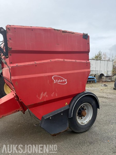 2016 Tokvam SV8000 strøer SV8000 strøvogn - الآلات الزراعية: صورة 3 2016 Tokvam SV8000 strøer SV8000 strøvogn - الآلات الزراعية: صورة 3