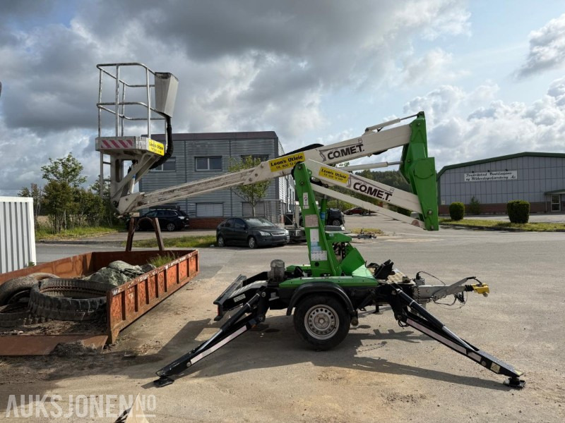 2017 COMET TILHENGERMONTERT BOMLIFT 12M ARBEIDSHØYDE SERVICEHISTORIKK. - معدات الوصول: صورة 1 2017 COMET TILHENGERMONTERT BOMLIFT 12M ARBEIDSHØYDE SERVICEHISTORIKK. - معدات الوصول: صورة 1