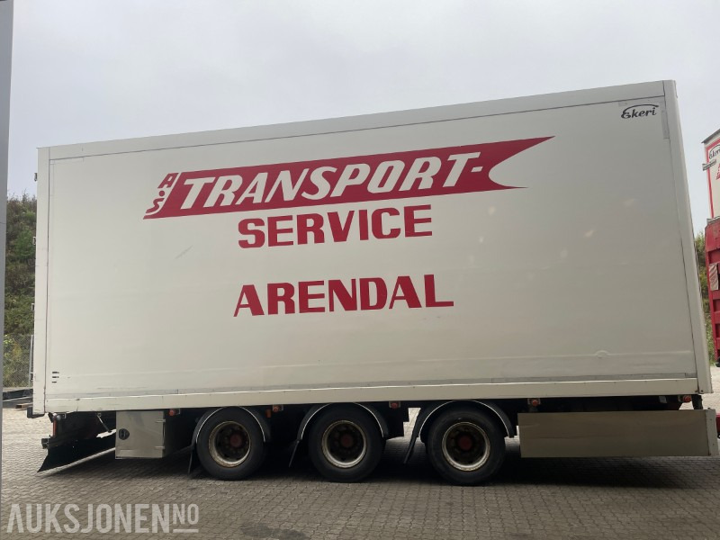 2017 Ekeri Skaphenger 3 akslet m/full sideåpning - مقطورة صندوق مغلق: صورة 4 2017 Ekeri Skaphenger 3 akslet m/full sideåpning - مقطورة صندوق مغلق: صورة 4